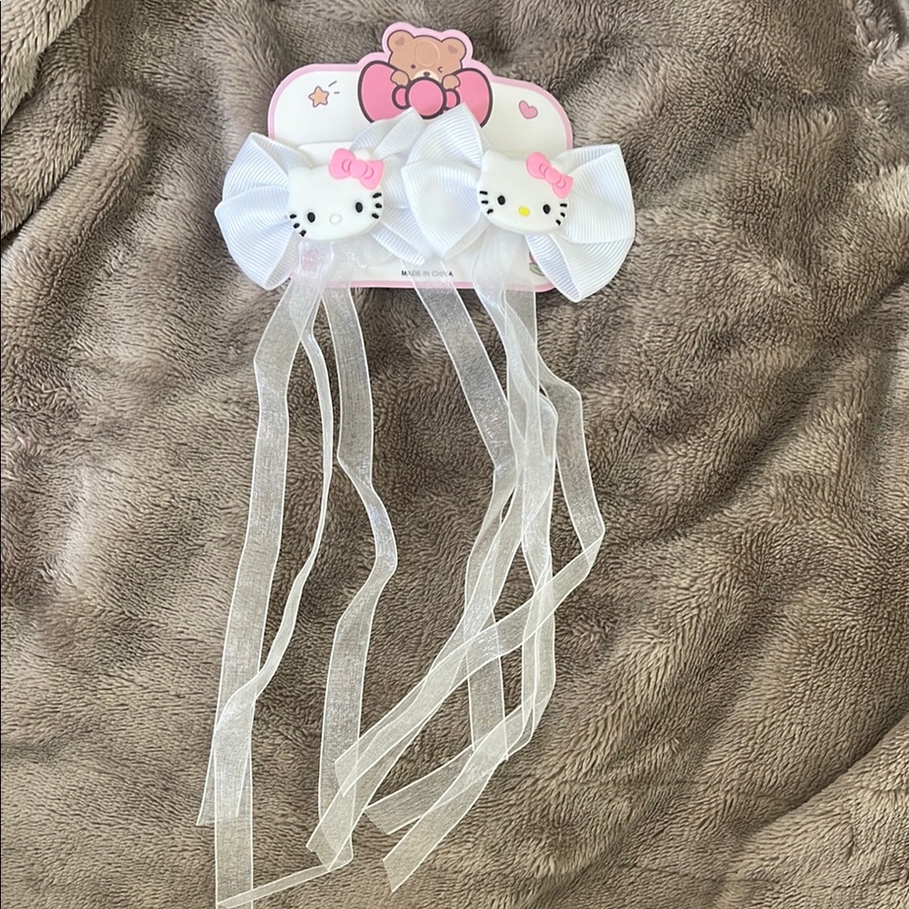 White and Pink hello Kitty Bow Hair Clips with streaming ribbons NWT